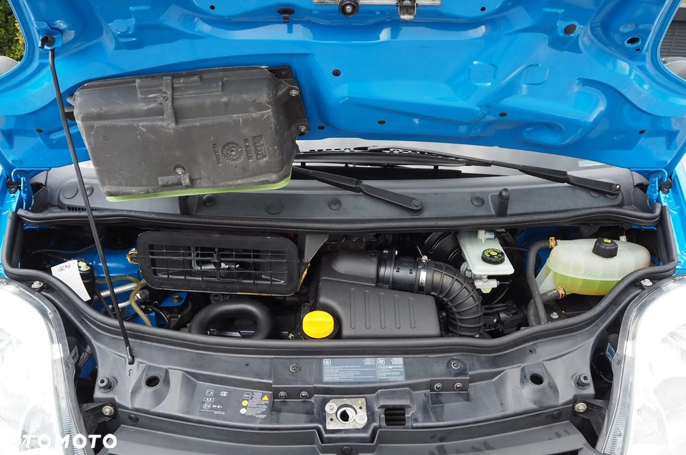 Renault TRAFIC - 40