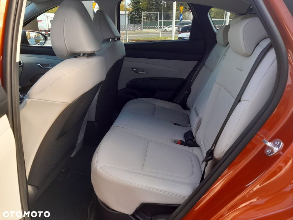 Hyundai Tucson 1.6 T-GDi HEV Platinum 4WD - 27