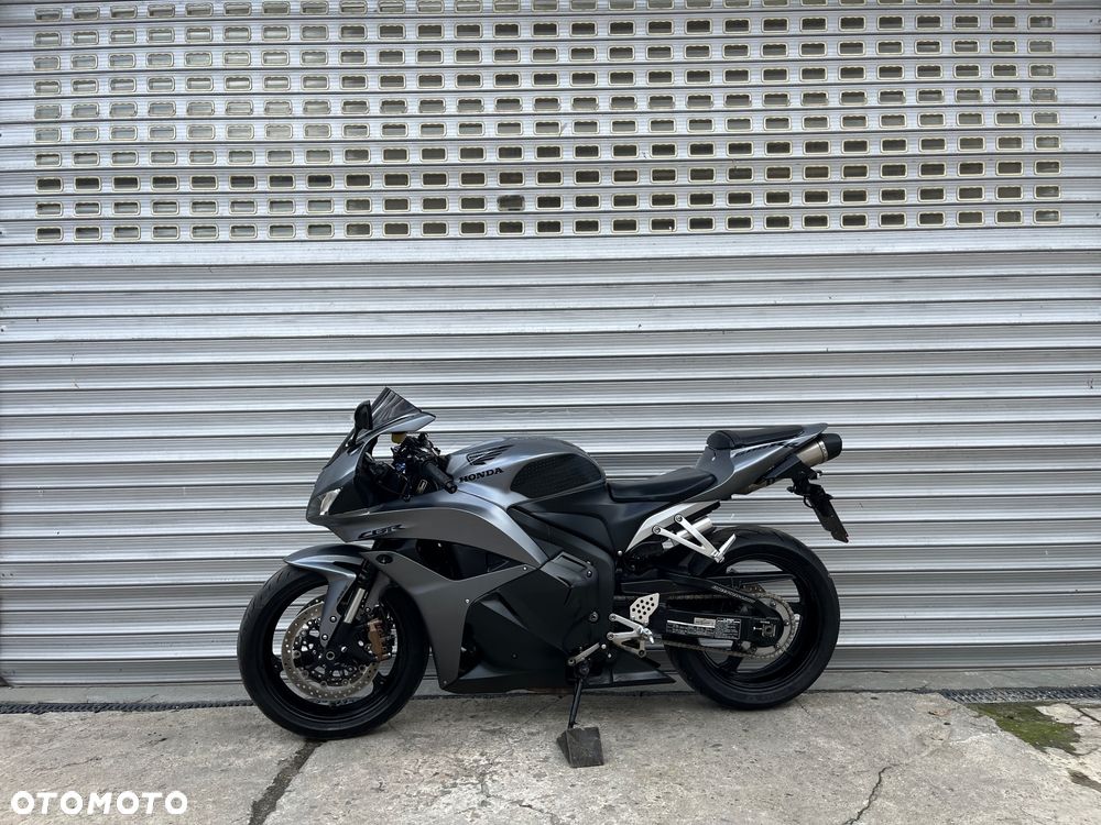 Honda CBR - 30