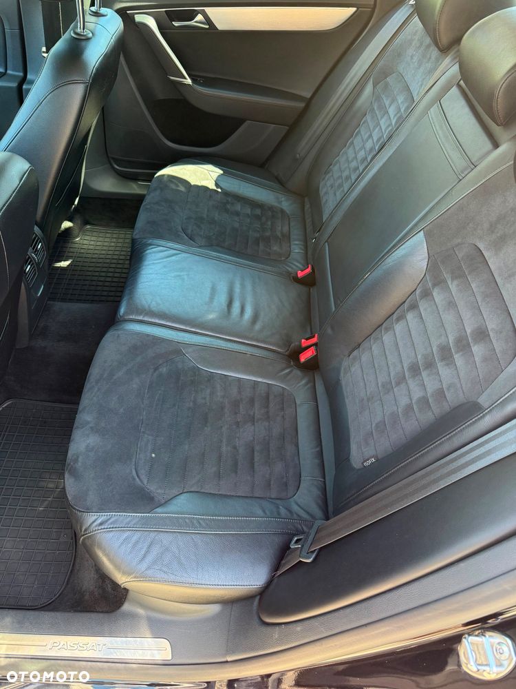 Volkswagen Passat 2.0 TDI 4Motion DSG BlueMotion Tech Highline - 13