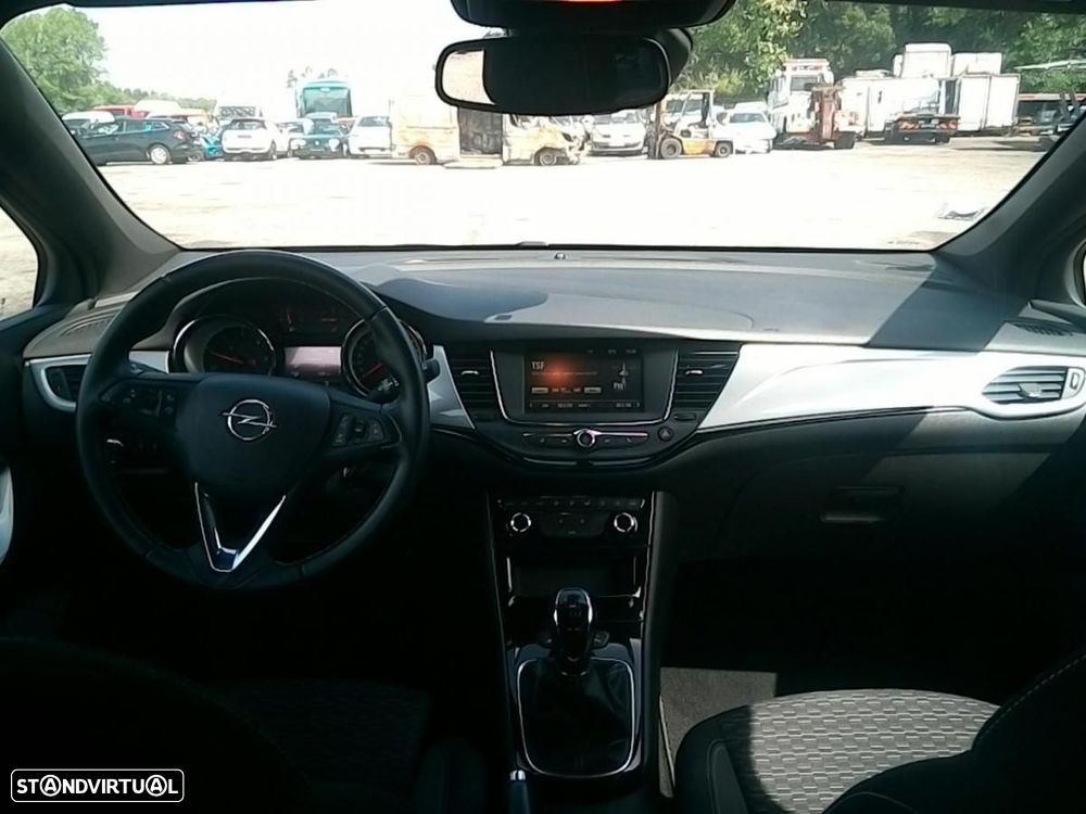 Opel Astra 1.5 D GS Line S/S - 6