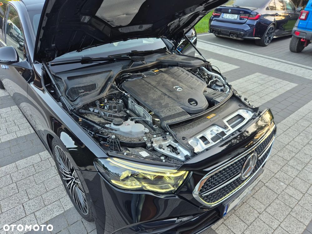 Mercedes-Benz Klasa E 450 mHEV 4-Matic AMG 9G-Tronic - 16