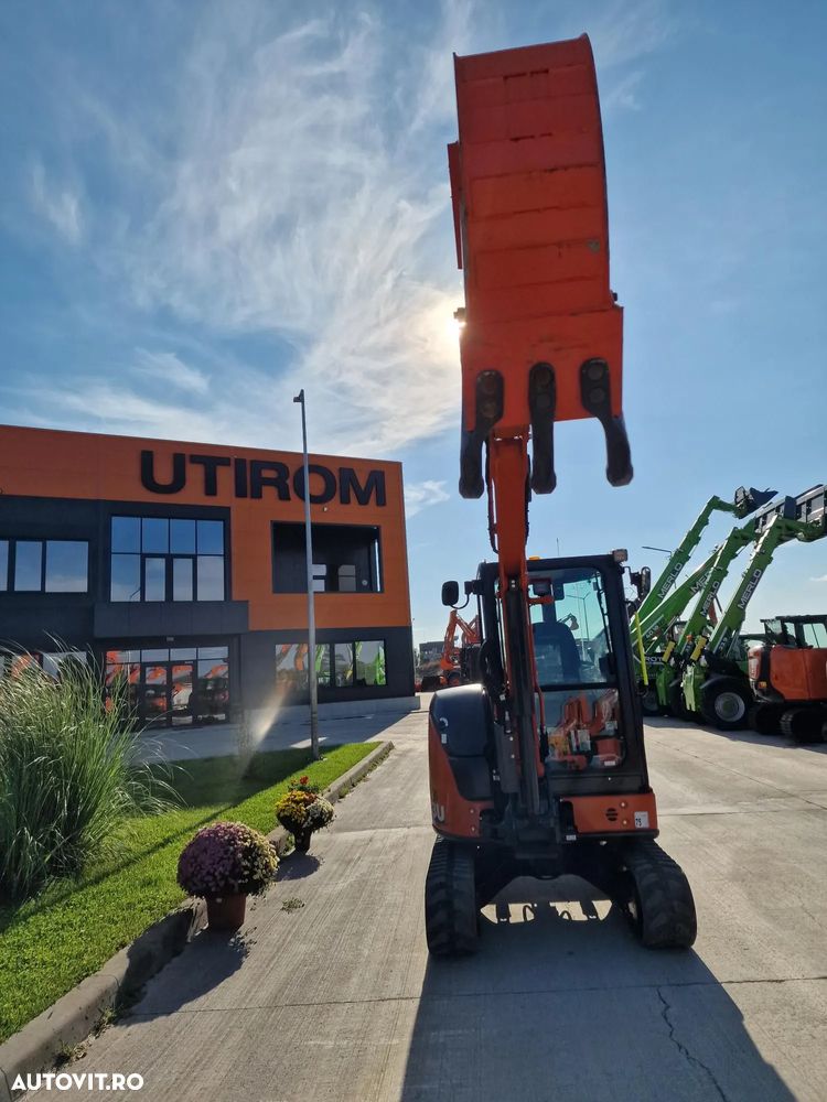 Hitachi ZX33U-6, Masa operationala 3,7t, 2023/10, 1.040h, CUPLA RAPIDA HIDRAULICA, cupa ingusta NOUA, cupa lata NOUA, capa taluz NOUA, inst picon, Aer cond, Antifurt, Lama nivelare, senile 80% ok, Ad sapare 3,5m, posibilitate leasing 4 ani-PROMOTIE 37.900EUR - 25