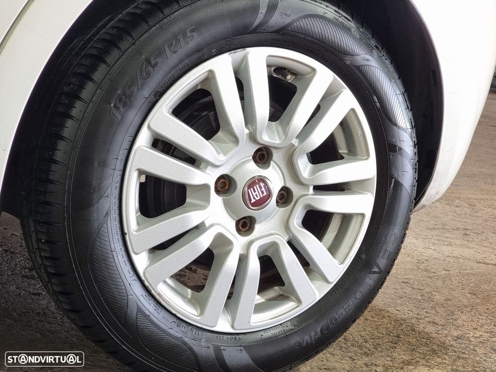 Fiat Punto 1.3 M-Jet Easy S&S - 19
