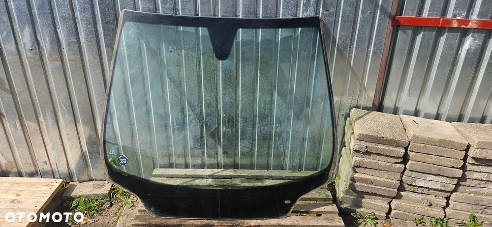 Szyba przednia czołowa Peugeot 308 (2008) - 1