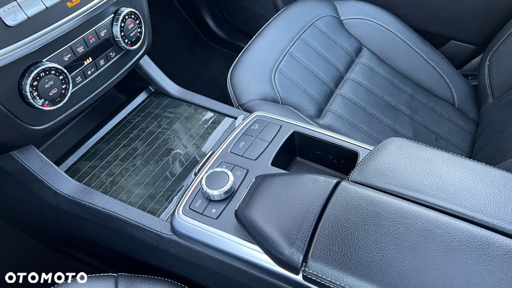Mercedes-Benz GL - 17