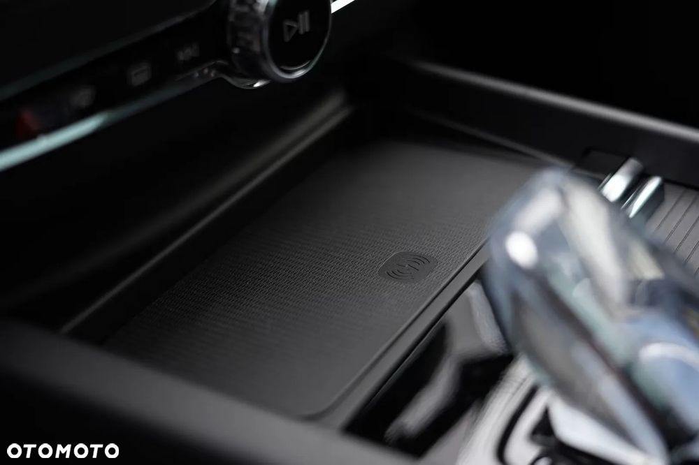 Volvo XC 60 B5 B AWD Plus Black Edition - 27