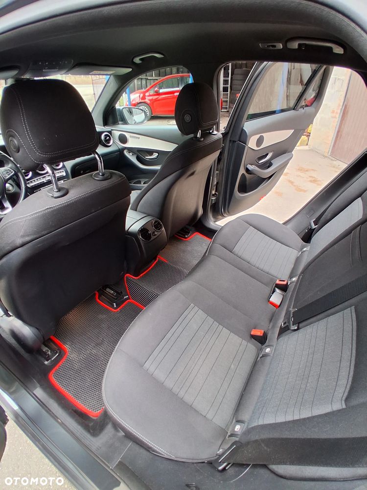 Mercedes-Benz GLC - 9