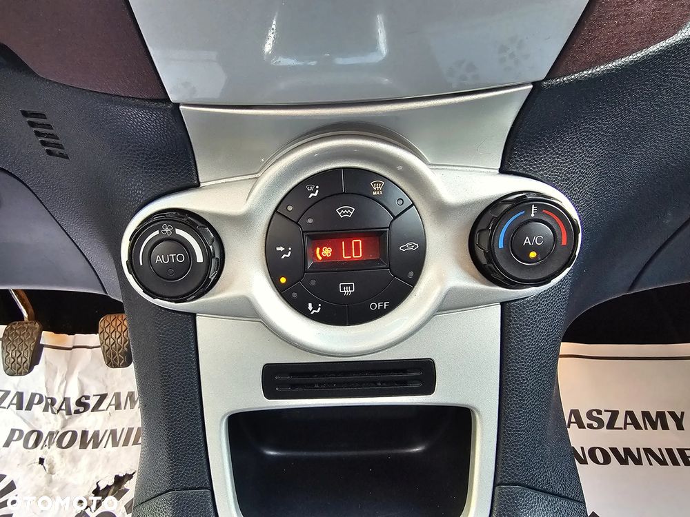 Ford Fiesta 1.4 Titanium - 26