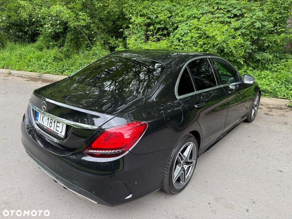 Mercedes-Benz Klasa C 300 9G-TRONIC - 8