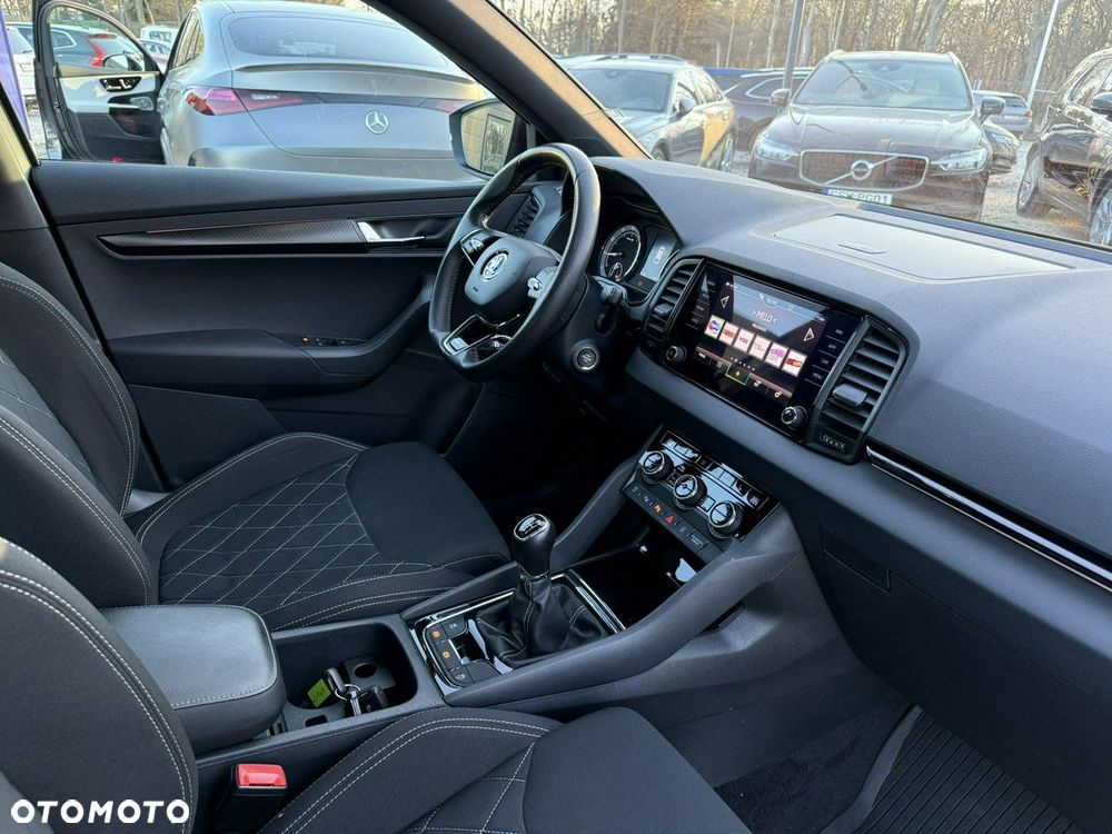 Skoda Karoq 1.5 TSI ACT GPF 4x2 Sportline - 25