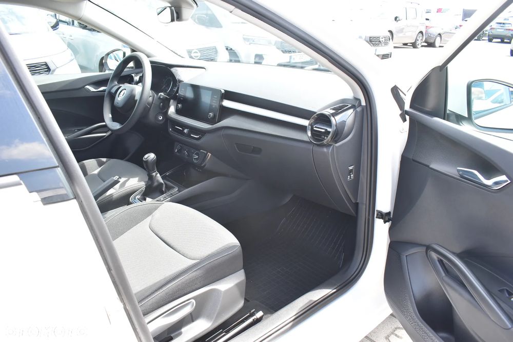 Skoda Fabia 1.0 Ambition - 17