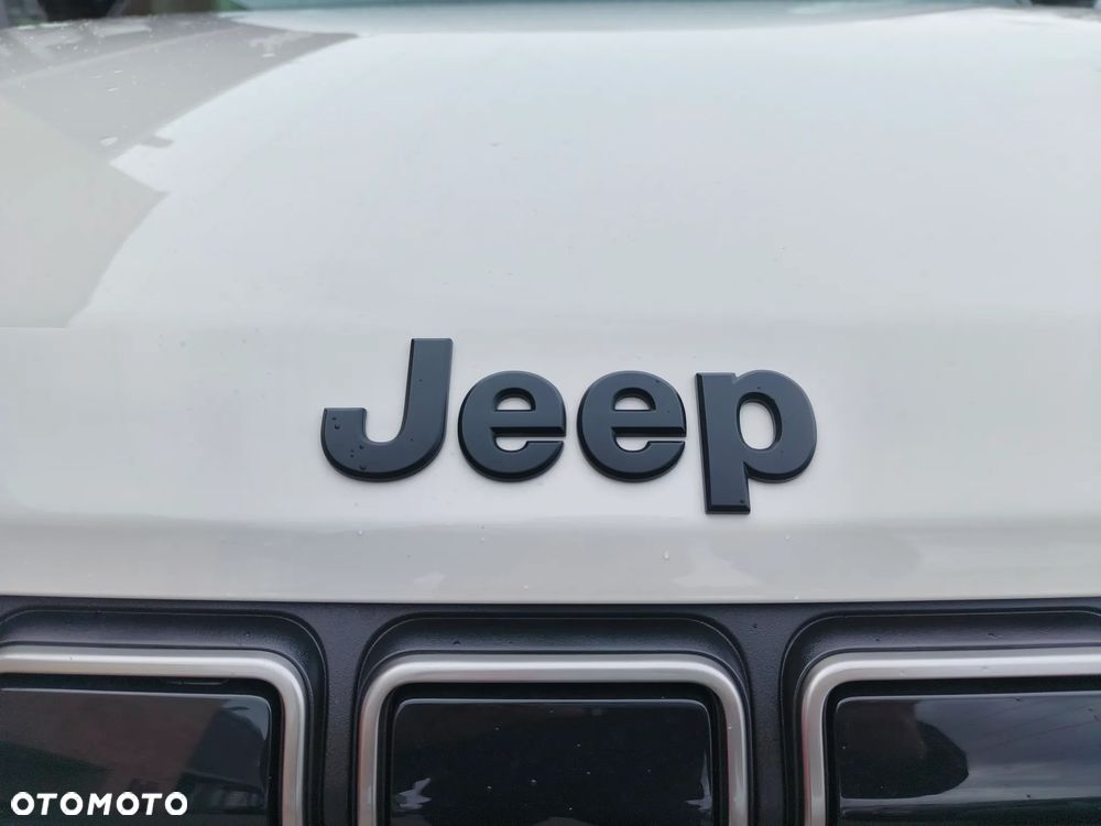 Jeep Avenger 1.2 T3 mHEV Altitude FWD eDCT6 - 24