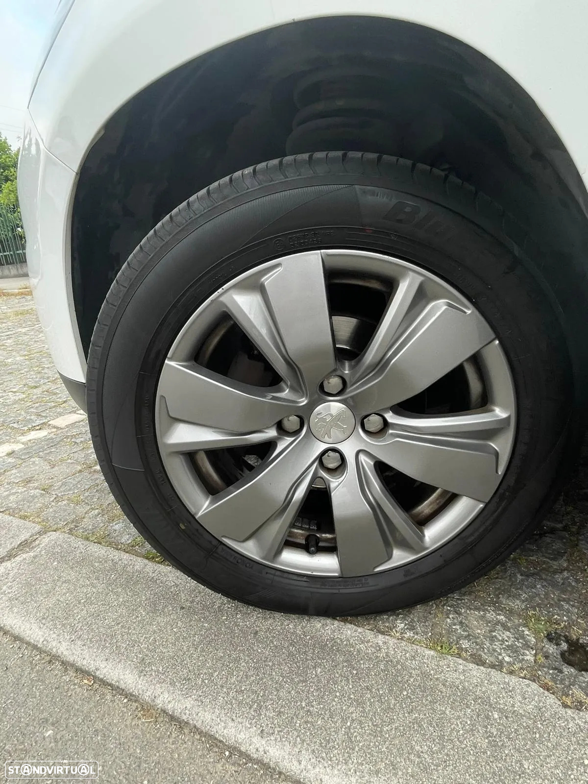 Peugeot 2008 1.6 BlueHDi Style - 5