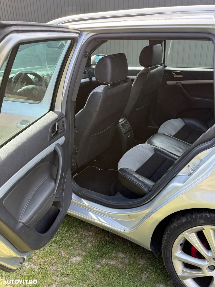 Skoda Octavia 2.0 TDI DPF RS - 9