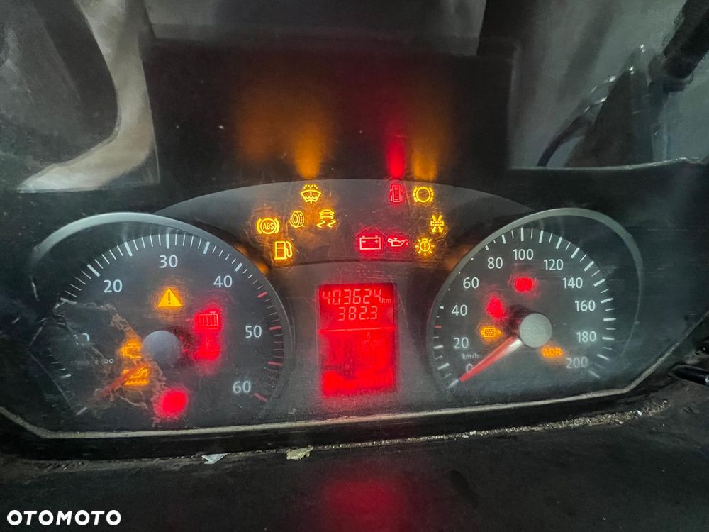 Volkswagen CRAFTER - 8