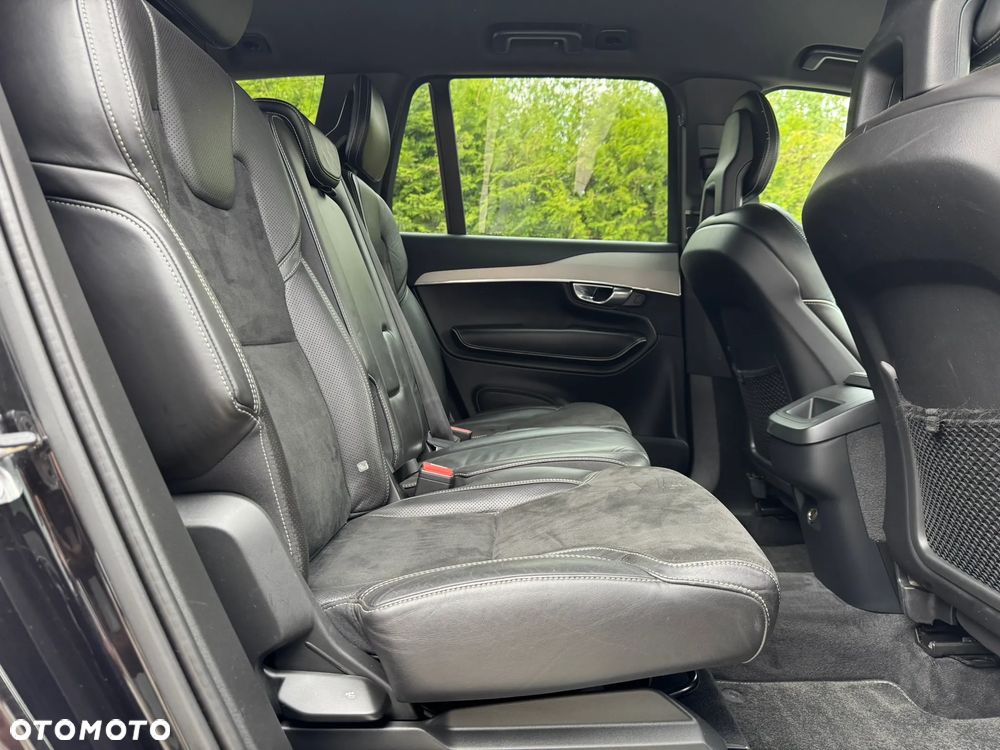 Volvo XC 90 D5 AWD Geartronic RDesign - 22