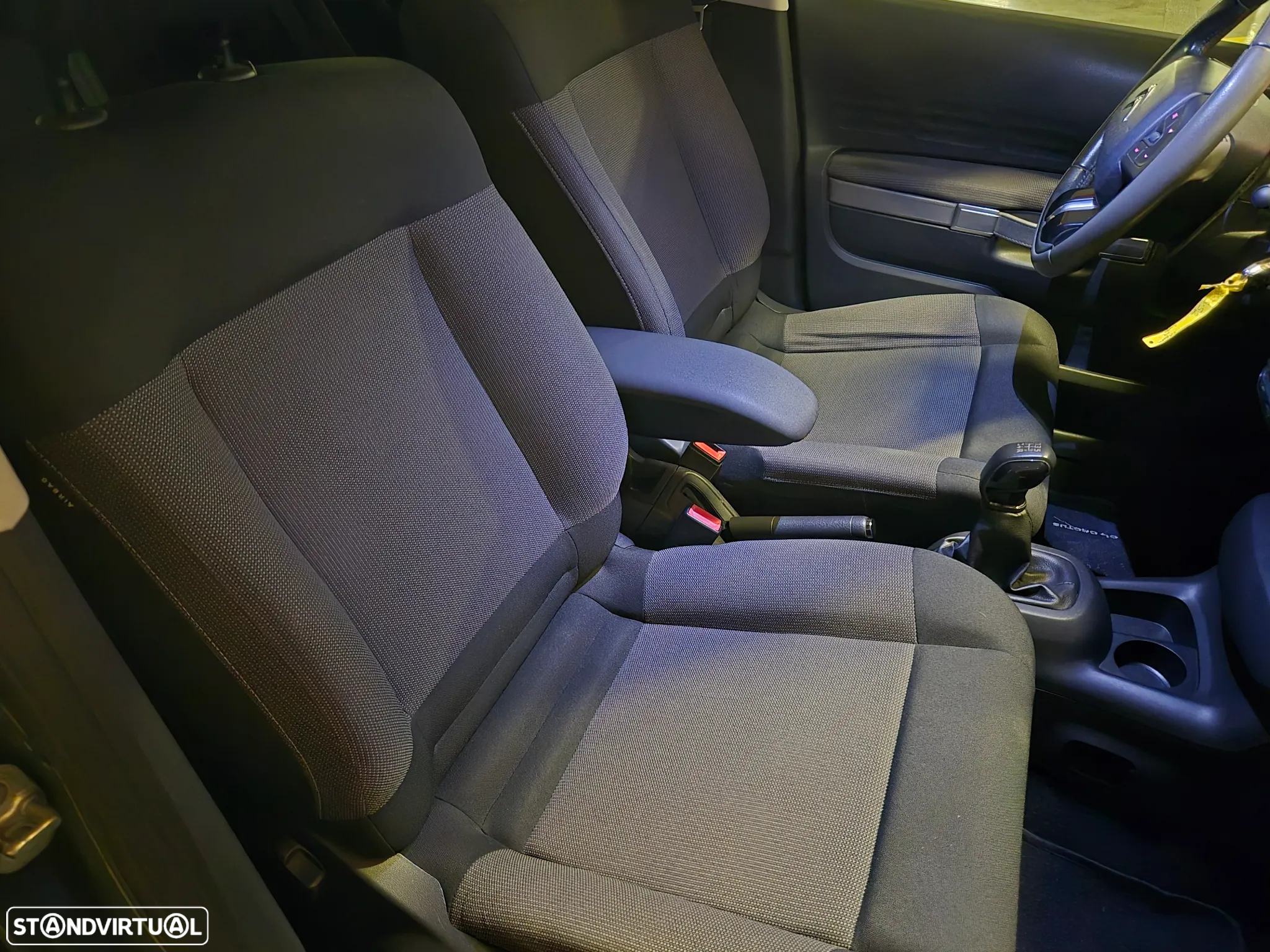 Citroën C4 Cactus BlueHDi 100 Stop&Start Shine - 36