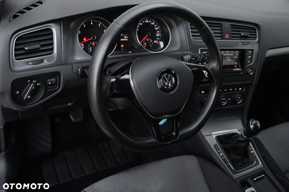Volkswagen Golf 1.2 TSI BMT Trendline - 30