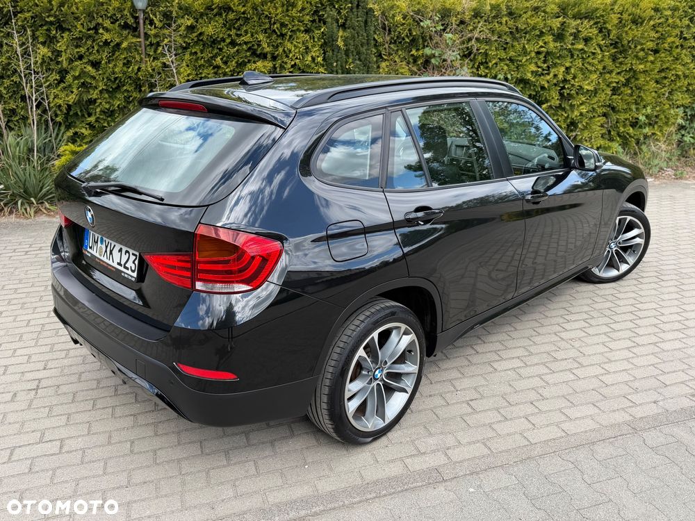BMW X1 xDrive20i Sport Line - 16