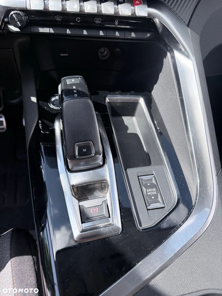 Peugeot 5008 BlueHDI 130 EAT8 Active Pack - 16