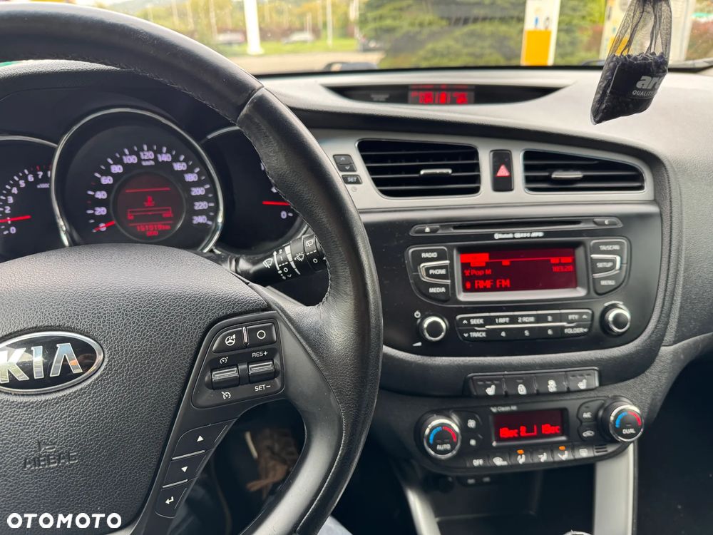 Kia Ceed Cee'd 1.6 GDI M - 14