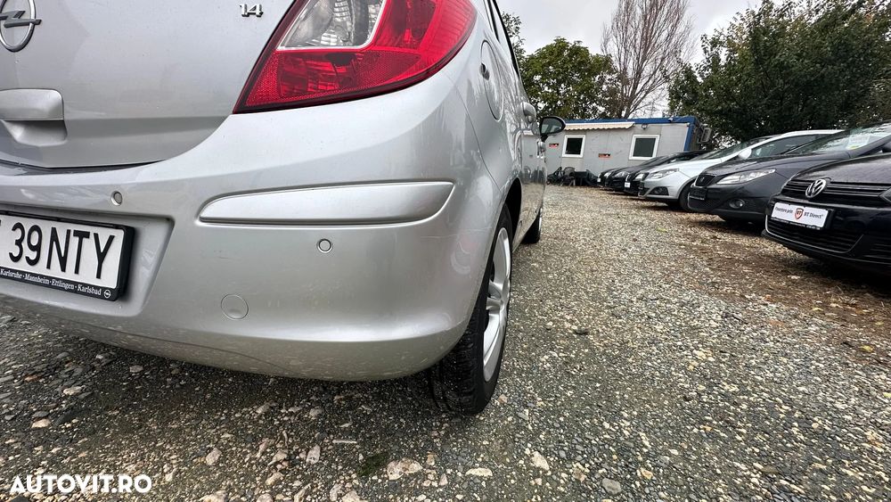 Opel Corsa - 18