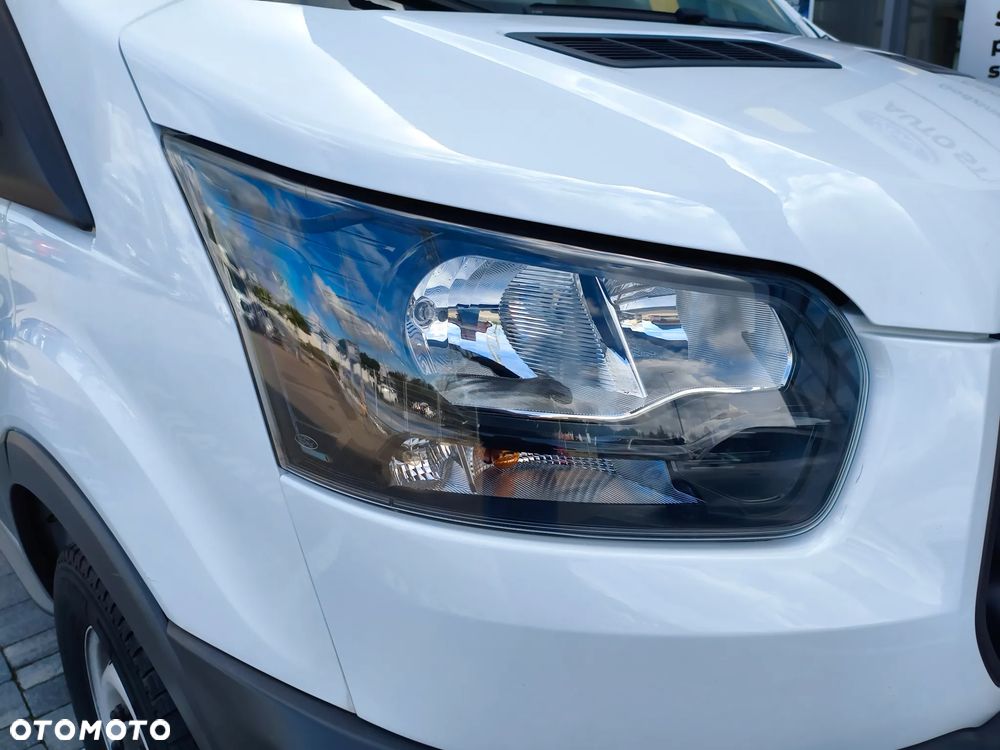 Ford Transit L4 - 30
