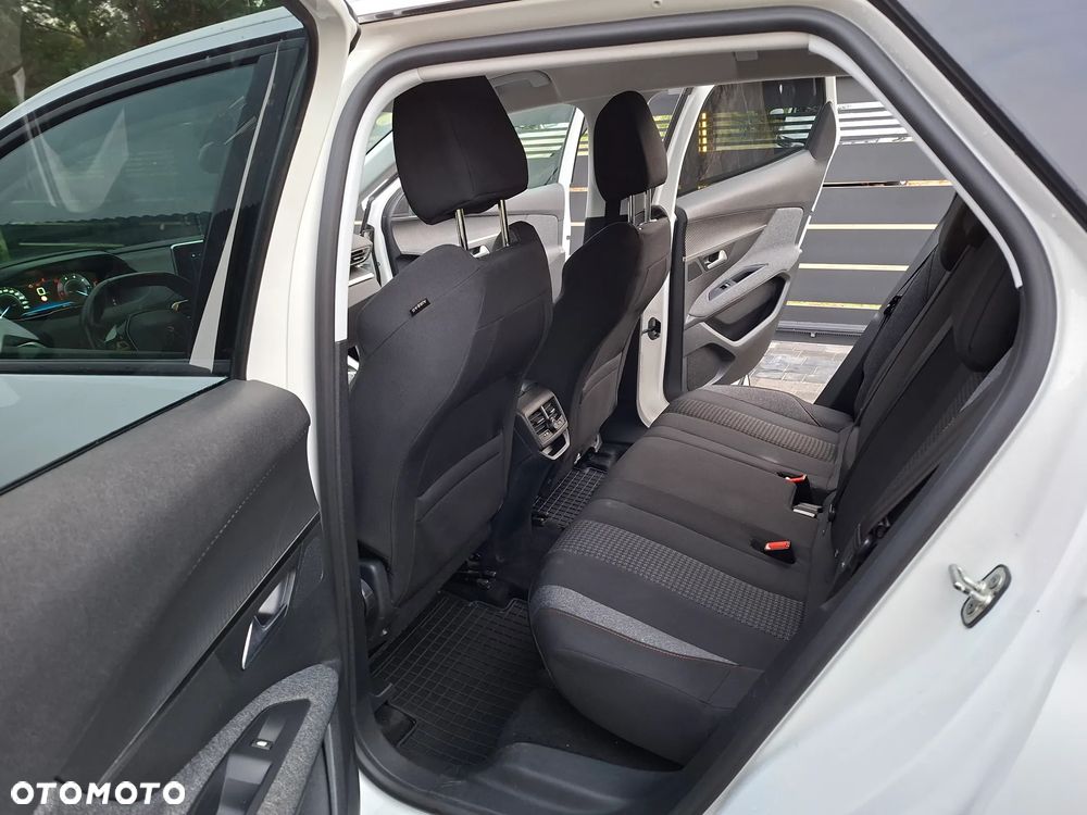 Peugeot 3008 - 19