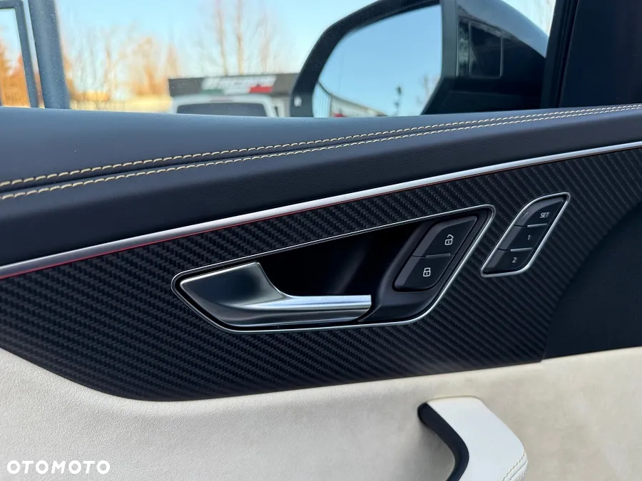 Audi RS Q8 TFSI quattro tiptronic - 14