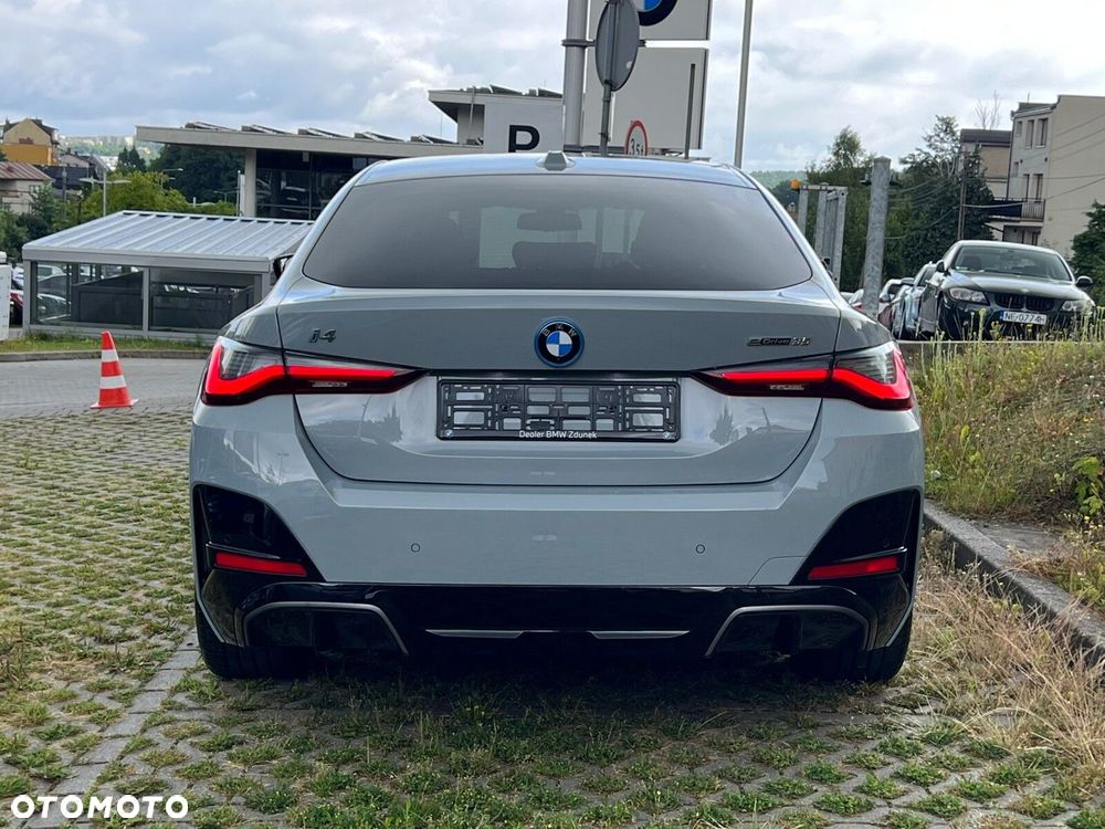 BMW i4 - 7