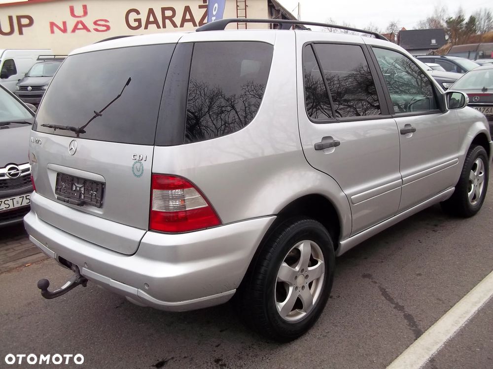 Mercedes-Benz ML - 9