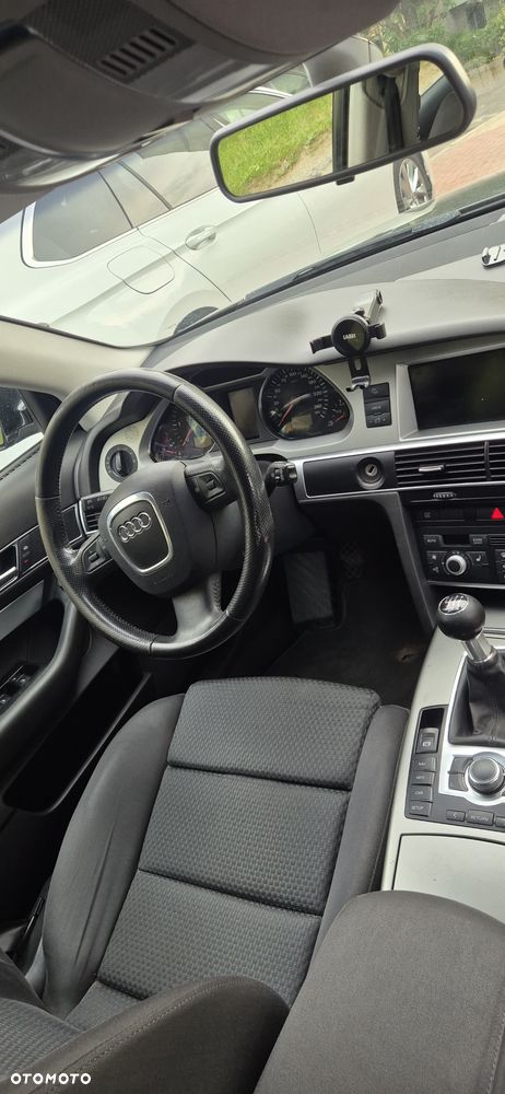 Audi A6 Avant - 16