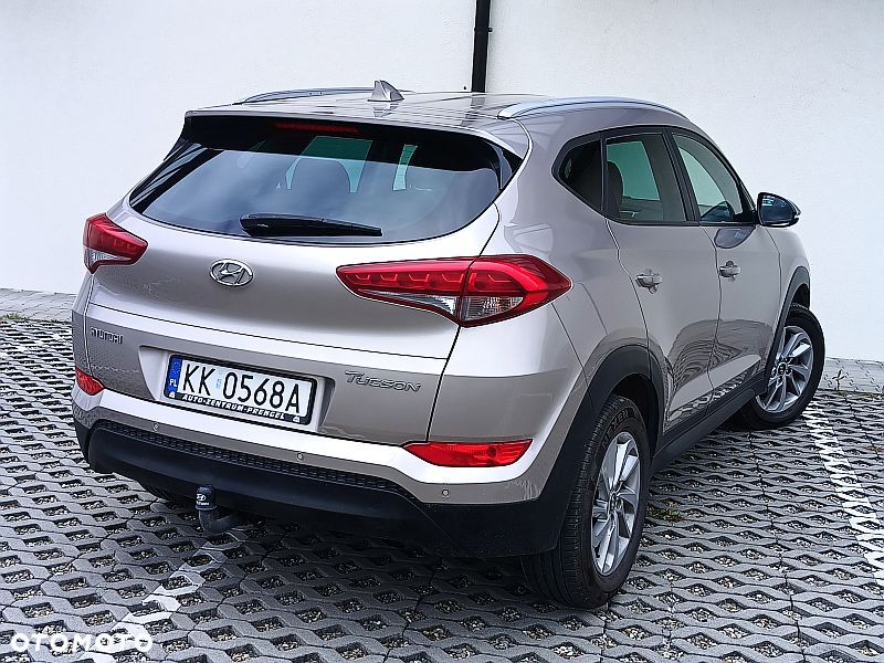 Hyundai Tucson blue 1.6 GDi 2WD Navi - 18