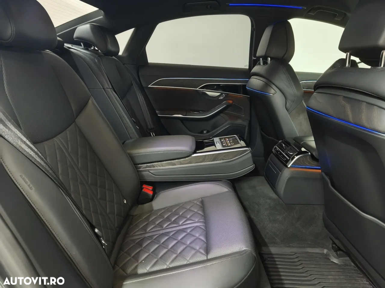 Audi A8 - 9