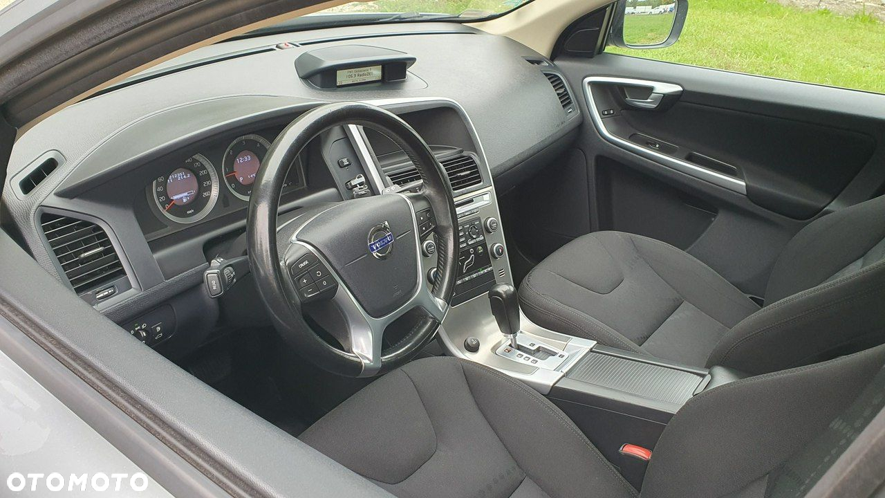 Volvo XC 60 - 11