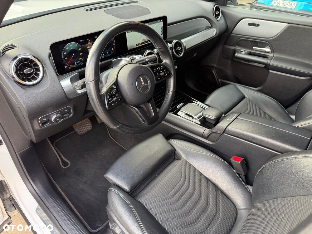 Mercedes-Benz GLB - 9
