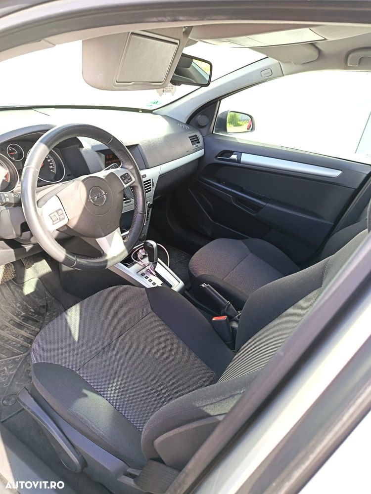 Opel Astra 1.9 CDTI DPF Automatik Edition - 2