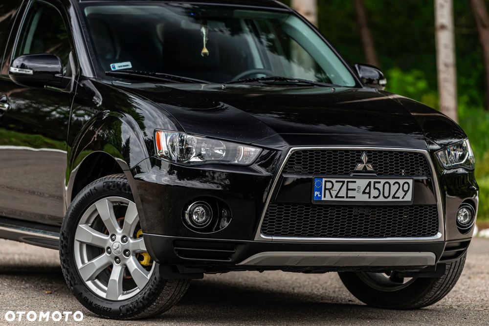 Mitsubishi Outlander - 8