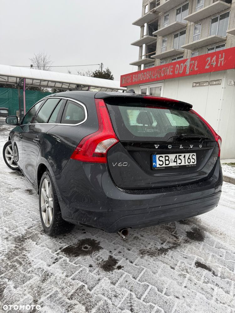 Volvo V60 D3 Drive-E Dynamic Edition (Kinetic) - 9