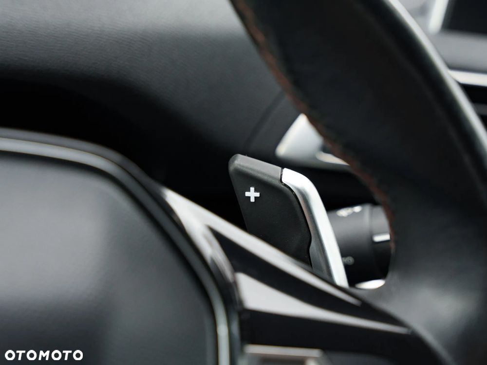 Peugeot 3008 1.6 BlueHDi Active S&S EAT6 - 29