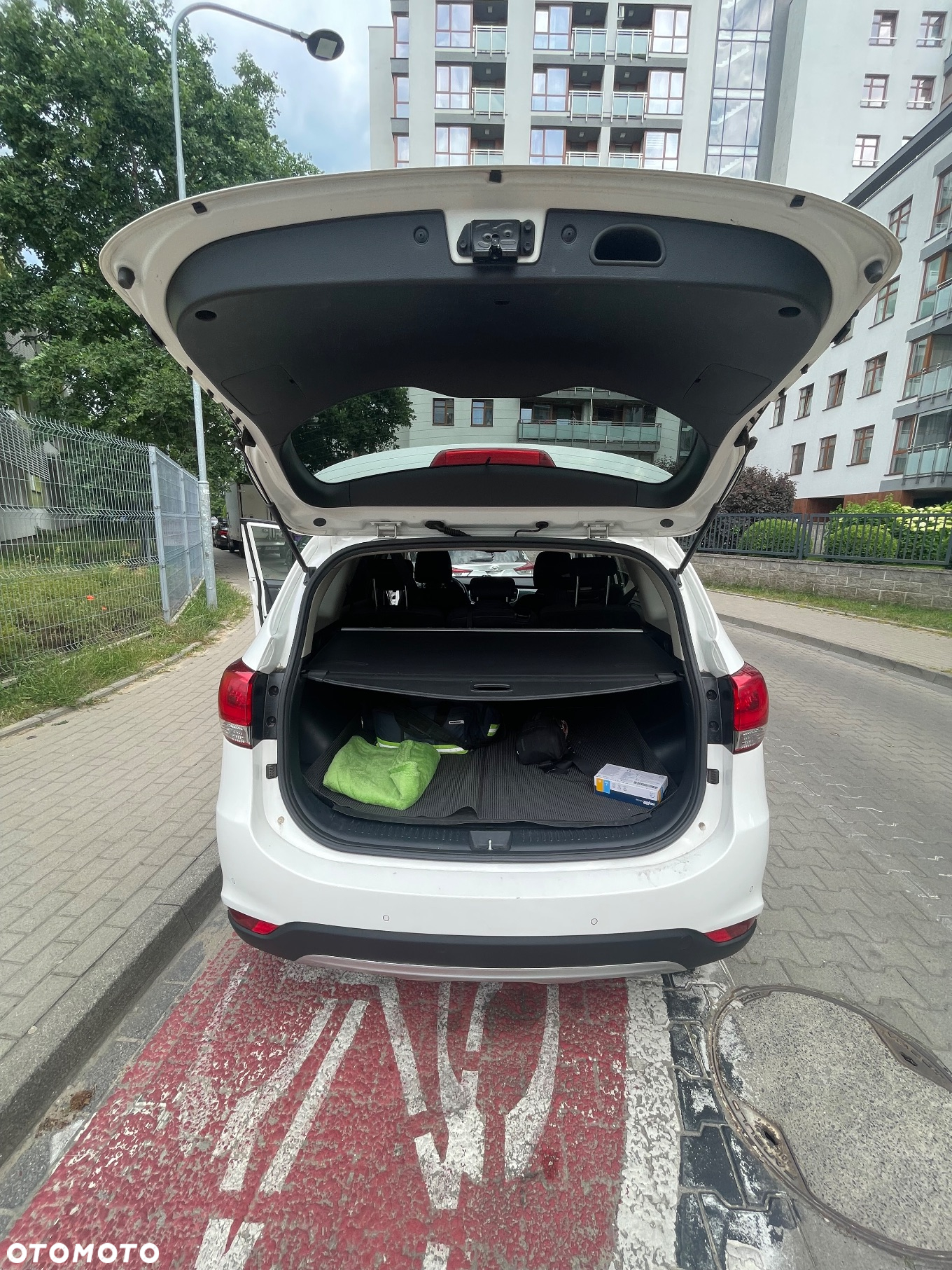 Kia Carens 1.6 GDI L - 9