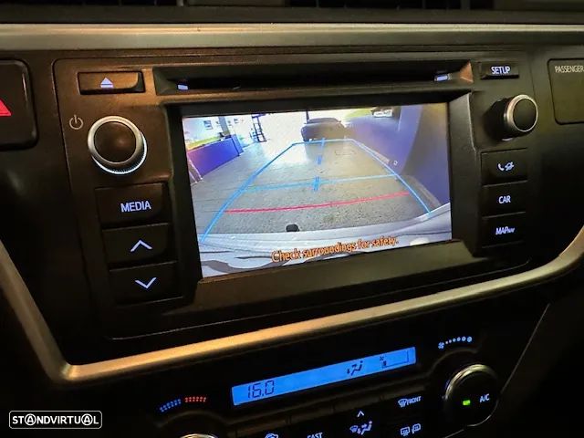 Toyota Auris Touring Sports 1.33 VVT-i Comfort +J16+Navi - 15