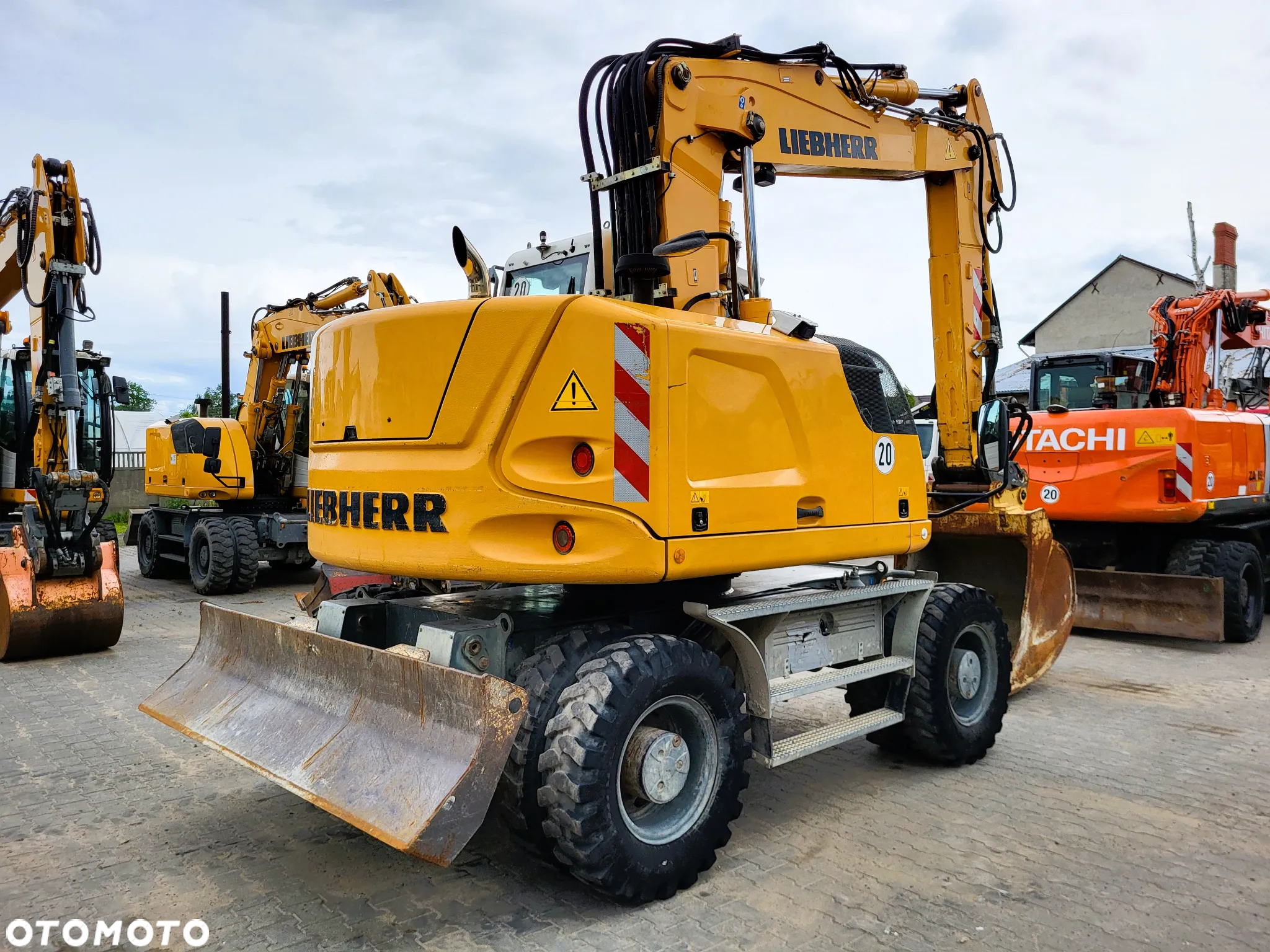 Liebherr A918 Compact / z Niemiec / - 3