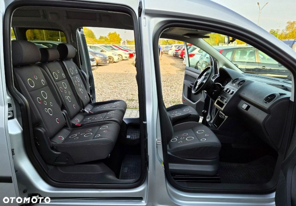Volkswagen Caddy 2011