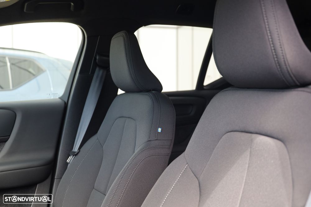 Volvo EX40 82 kWh Single Motor Extended Range Core - 9