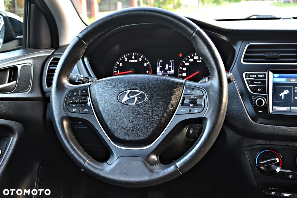 Hyundai i20 1.2 GO - 33