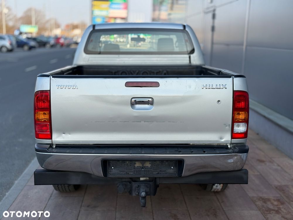 Toyota Hilux - 6