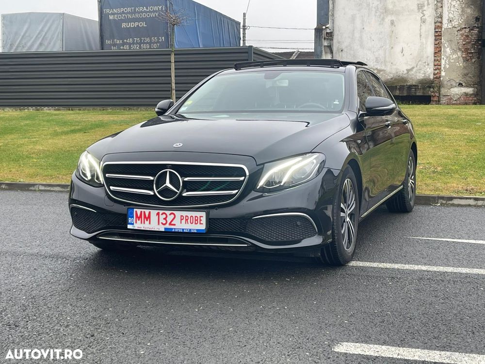 Mercedes-Benz E 220 d 4Matic T 9G-TRONIC Avantgarde - 35