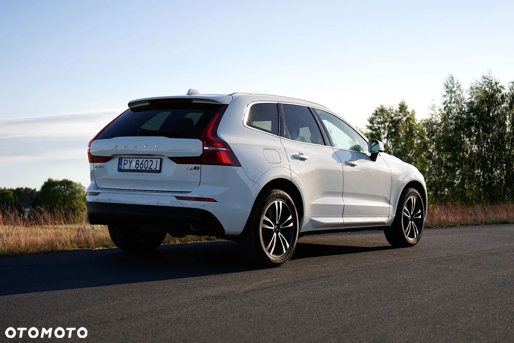 Volvo XC 60 T6 AWD Geartronic Momentum - 8